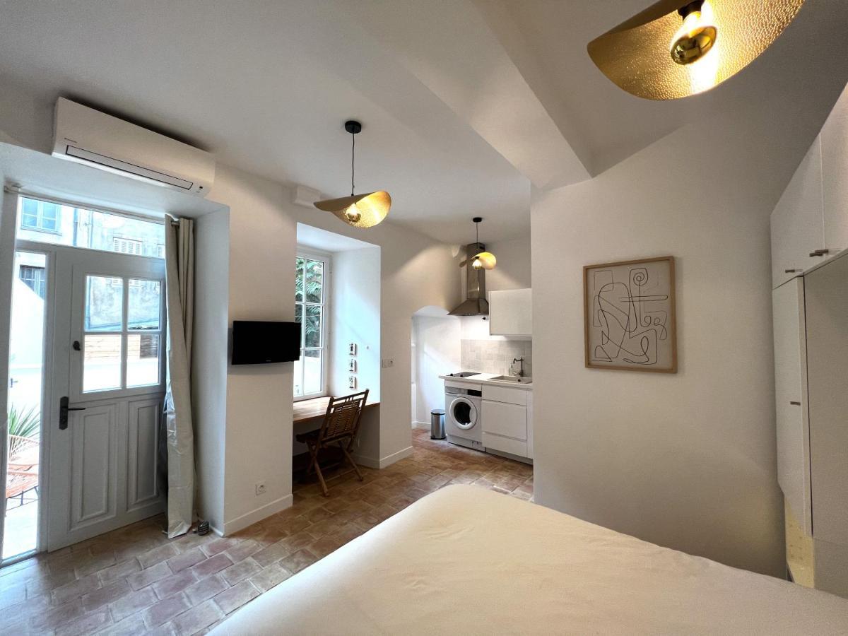 Le Duc - Suite Avec Terrasse - Coeur De Dijon Buitenkant foto